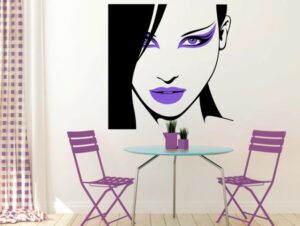 מדבקת קיר אישה מאופרת