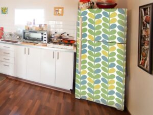 מדבקת טפט וינטאז׳ מעוצבת לדלת