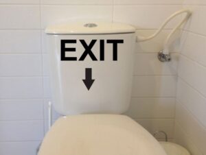 מדבקת יציאת חירום משעשעת