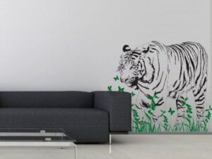 מדבקת קיר | נמר בדשא