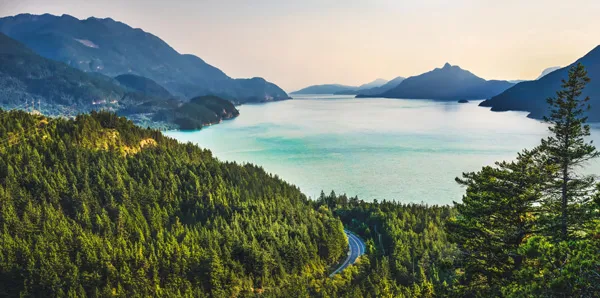 מדבקת טפט | נוף הררי