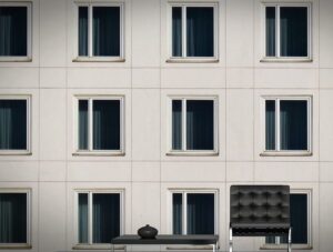 טפט חלונות העיר | טפט מדבקה | טפט לסלון