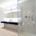 מדבקת קיר | מדבקה לזכוכית | ציפורים מעופפות