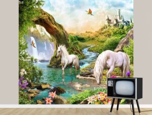 סוסים לבנים באגם קסום