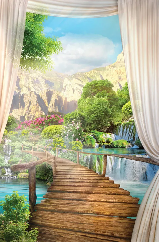 גשר עץ מעל אגם