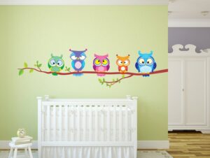 מדבקת קיר משפחת ינשופים צבעונית