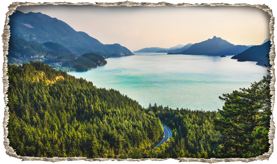 חור בקיר עם נוף של יער גדול עם אגם