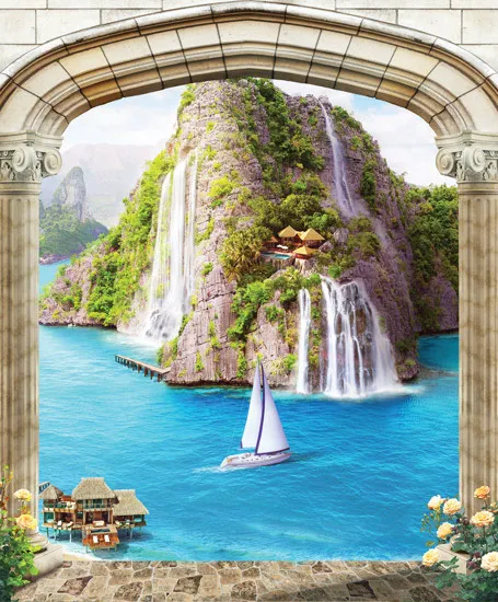 שער עם נוף של הר יפיפה בים