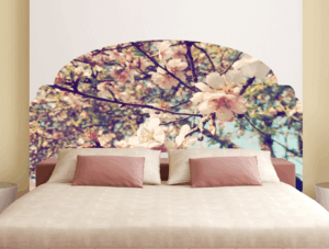 מדבקת קיר | מדבקת ראש מיטה בעיצוב של פריחה ורודה
