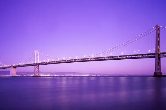 טפט | גשר ושמים סגולים