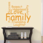 מדבקת קיר | משפחה מאושרת