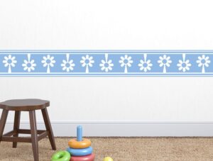 בורדר | פרחים כחלחלים עדינים