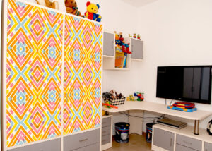 טפט - עיצוב מעויינים צבעוני ובוהק