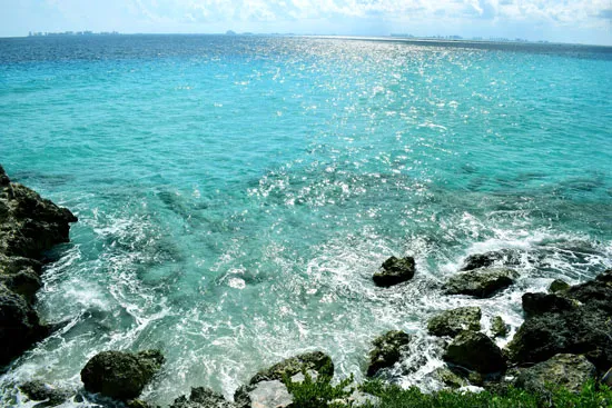 טפט - ים כחול צלול