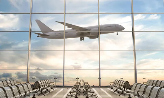 טפט - מטוס בשדה תעופה