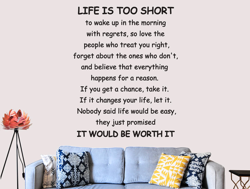 מדבקת ״life is too short