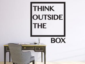 לחשוב מחוץ לקופסא