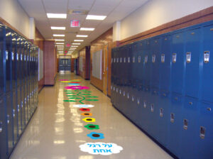 מסלול רצפה - מסלול רצפה אתגרי מוטורי פרחים וצבעים