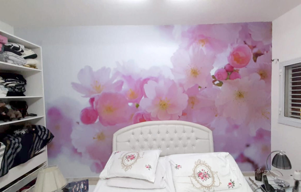 פרחים ורודים