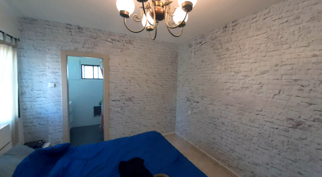 קיר בריקים עתיק