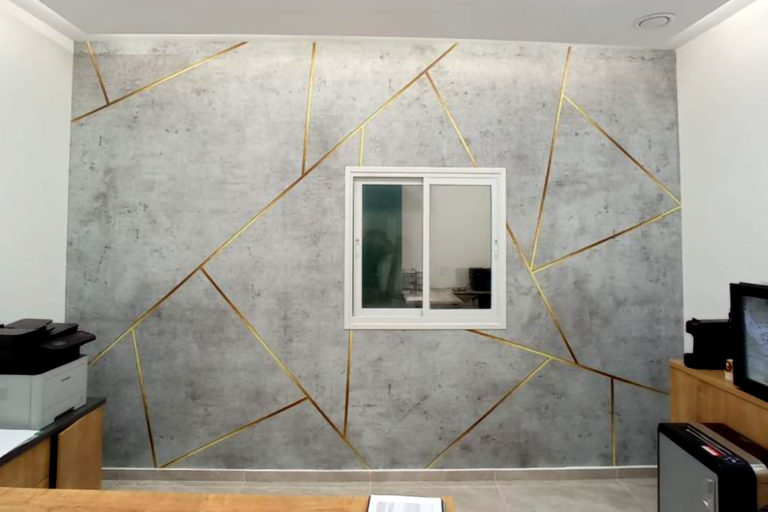 חיתוכי צורות בטון וזהב
