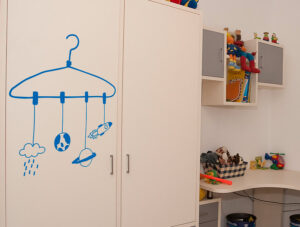 מדבקה - מתלה חלל