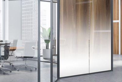 מדבקה לזכוכית - מעבר חלבי עדין