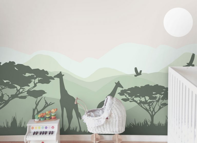 טפט - נוף הרים וג'ירפות ירוק