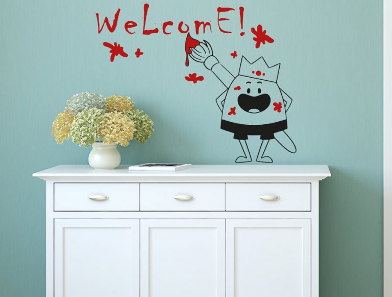 מדבקת קיר - טים השובב מצייר על קירות