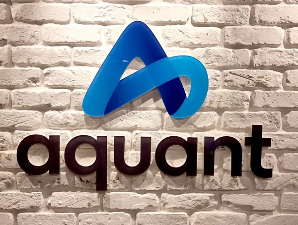 מדבקה בהתאמה אישית