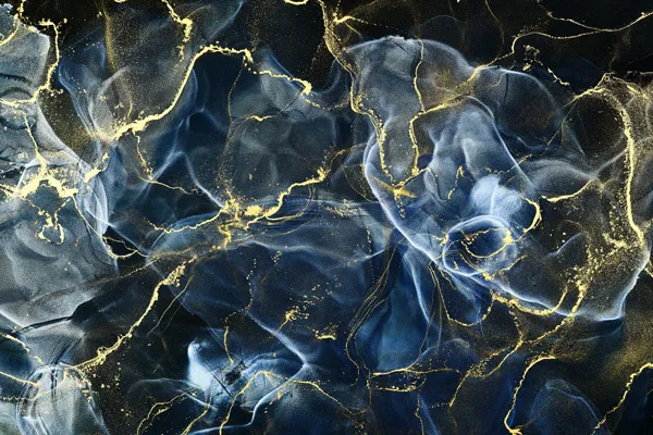 טפט | צורות עשן שיש אבסטרקטי בשחור כחלחל וזהב