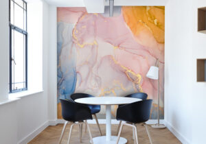 טפט | צורות שיש אבסטרקטי בצבעי צהוב ורוד ותכלת