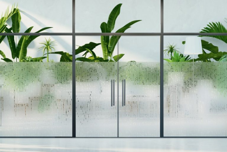 מדבקה חלבית | טיפות עדינות