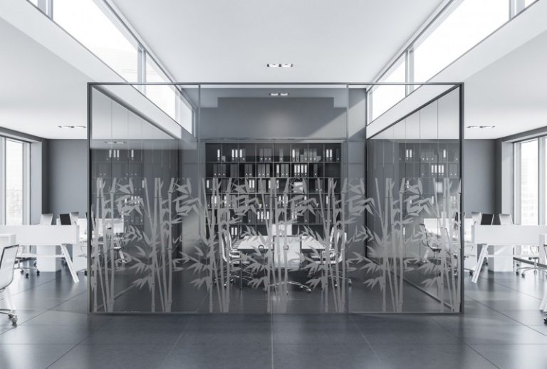 מדבקה חלבית | במבוקים