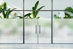 מדבקה חלבית | חורים מעויינים