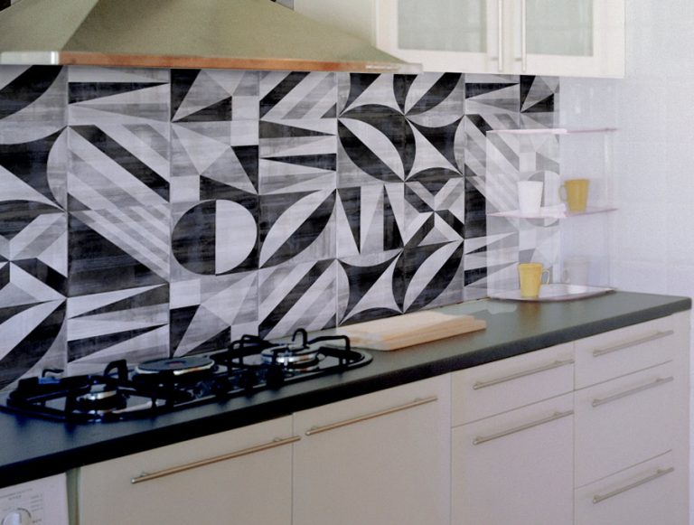 מדבקות אריחים | צורות שחור לבן